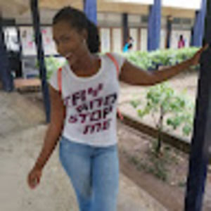 Meet your Posher, Monique